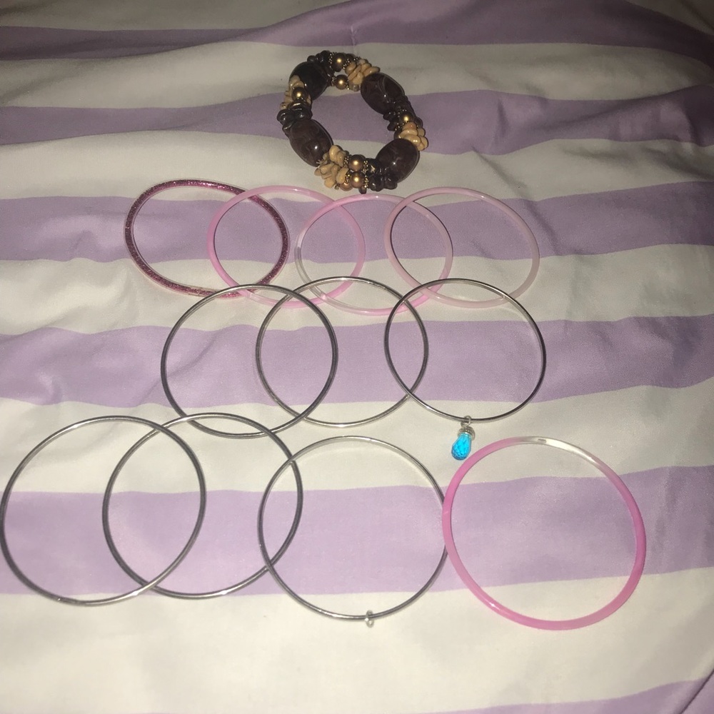 12 BRACELETS FOR $4
